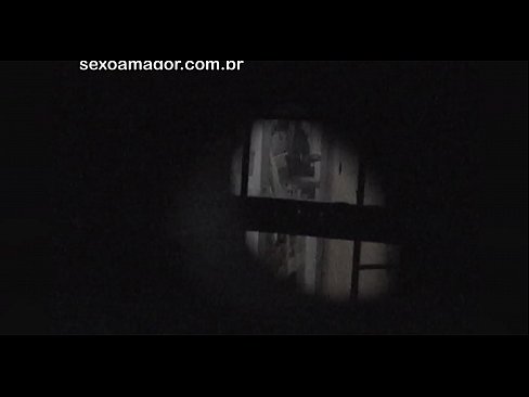 ❤️ Блонді таємно знімає на відео сусідський вуайерист, прихований за порожнистими цеглами ️ Порно у нас uk.psi-mass.ru ☑
